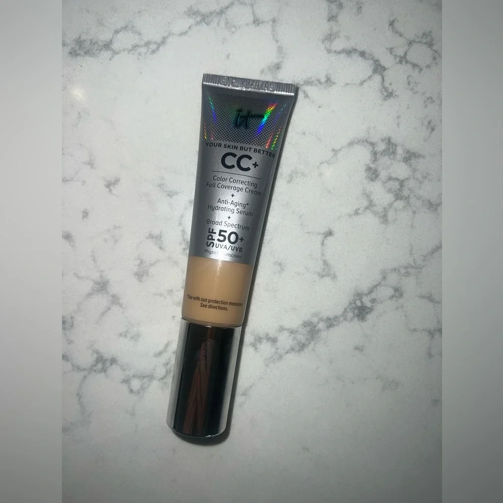 IT Cosmetics CC+ Cream with SPF 50 - Picture 3 of 3